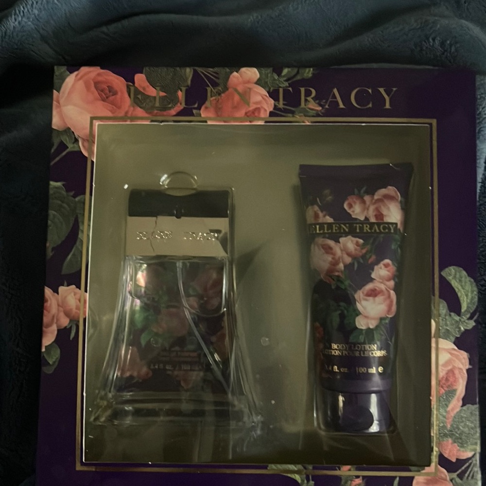 Ellen tracy parfumerie set 3.4 fl oz with lotion